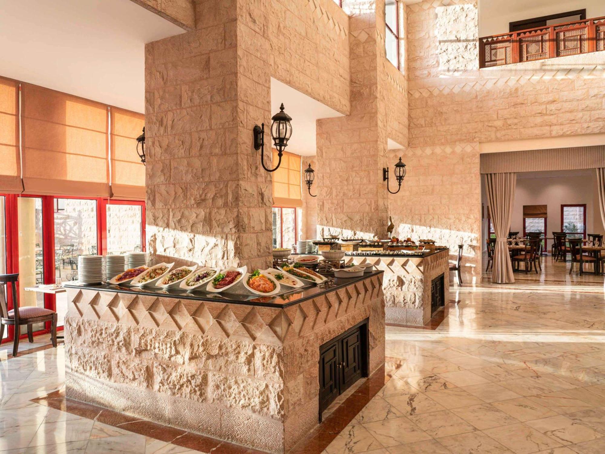 Grand Mercure Petra Вади Муса Экстерьер фото